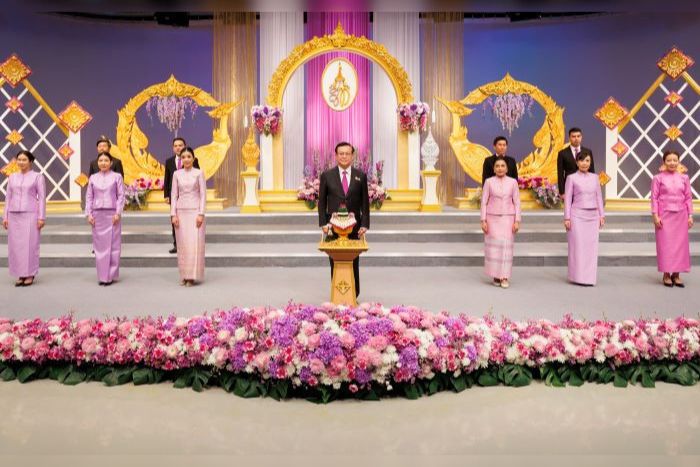 ถวายพระพรชัยมงคล สมเด็จพระนางเจ้าสุทิดา พัชรสุธาพิมลลักษณ พระบรมราชินี