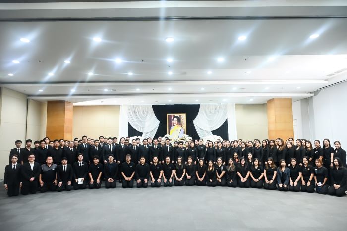 TOA น้อมรำลึกในพระมหากรุณาธิคุณอันหาที่สุดมิได้ จัดพิธีน้อมถวายแสดงความอาลัยแด่ ‘สมเด็จพระนางเจ้าสิริกิติ์ พระบรมราชินีนาถ พระบรมราชชนนีพันปีหลวง’