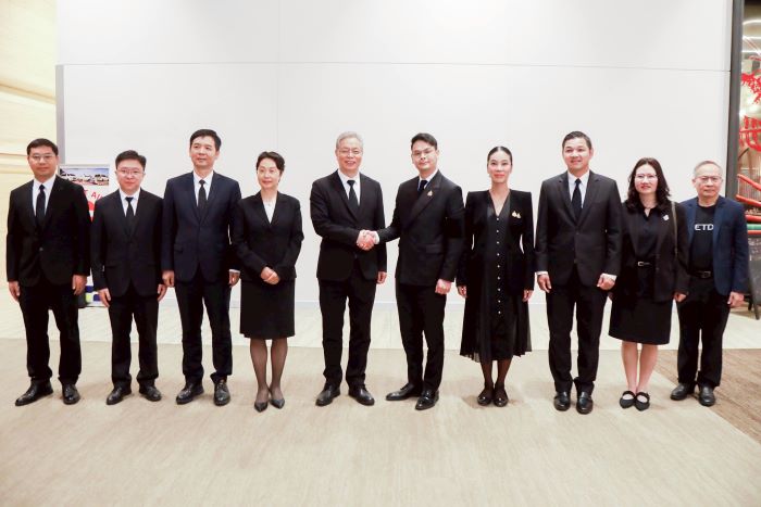 รมว.ดีอี ร่วมหารือ จีน ผนึกกำลังด้านดิจิทัล ขับเคลื่อนการใช้งาน AI ปราบสแกมเมอร์ ยกระดับความมั่นคงปลอดภัยไซเบอร์