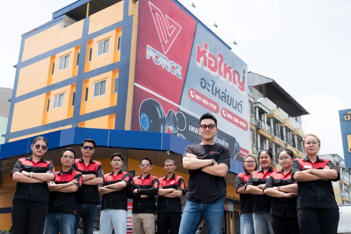 เปิดสูตรทางรอด SME ยุคใหม่ เมื่อ “ช่างยนต์” ไม่ใช่แค่คนหลังร้าน   แต่คือ คอนเทนต์ ครีเอเตอร์ ผู้รันวงการขาย